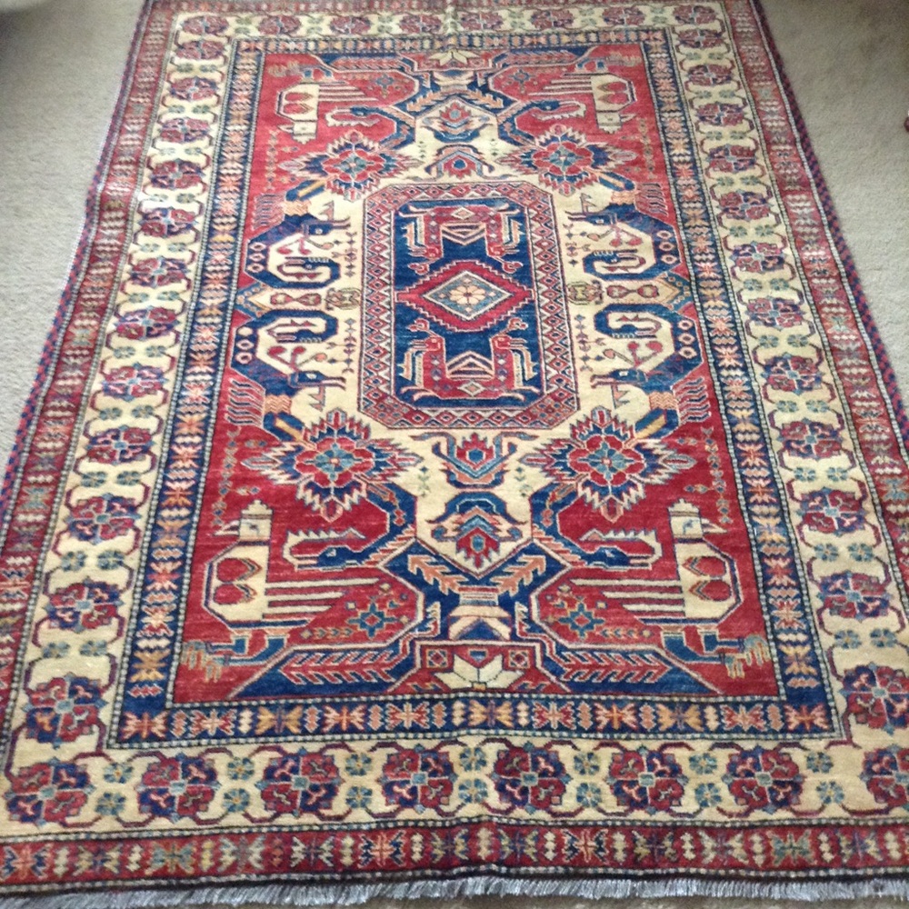 Hand knotted area rug